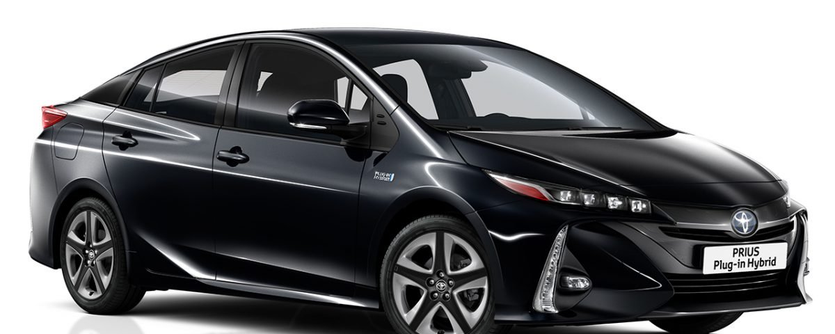 Toyota Prius Plug-in hibrid autó oldalnézetből