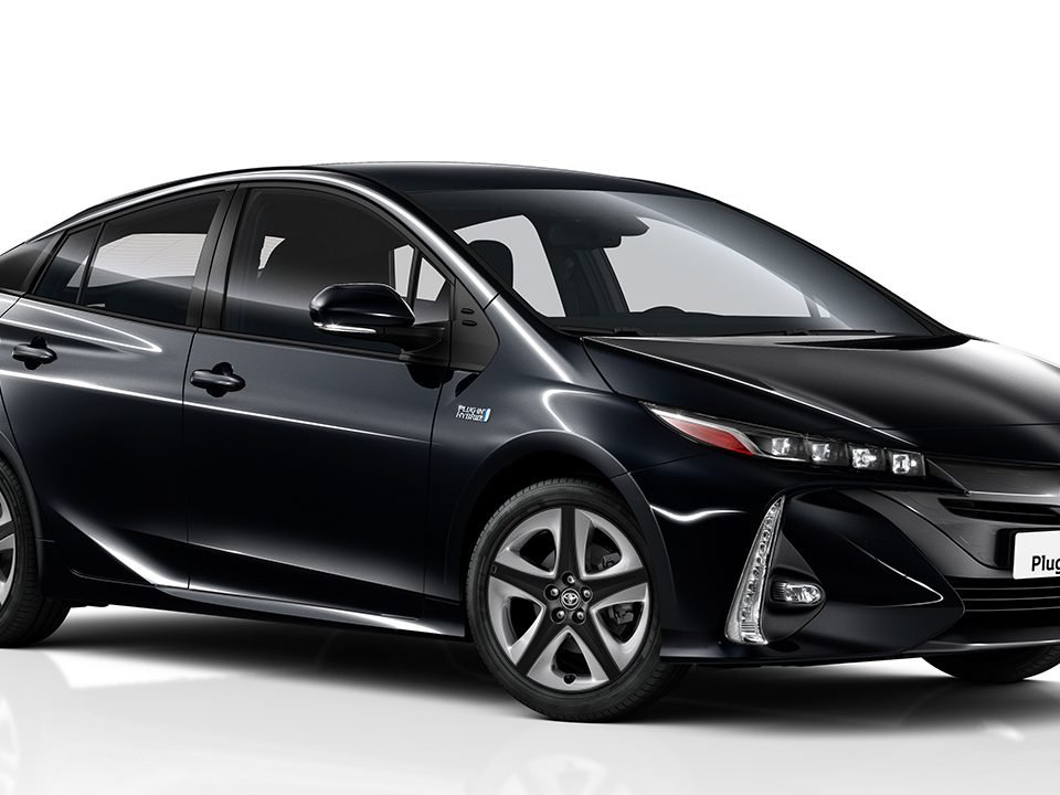 Toyota Prius Plug-in hibrid autó oldalnézetből
