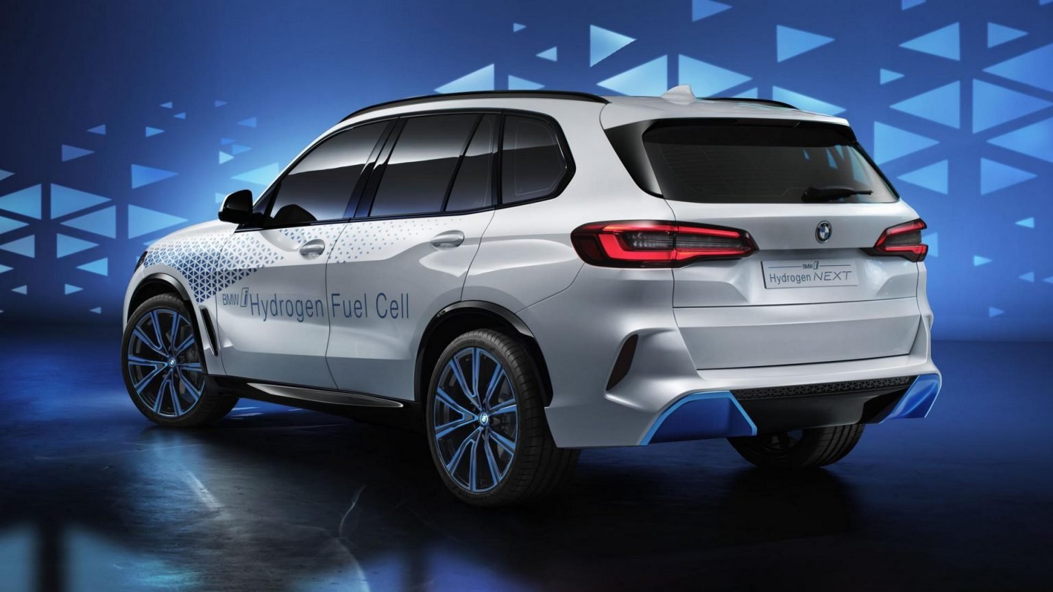 BMW iX5 Hydrogen: a felesleges autó? - elektromosauto.hu