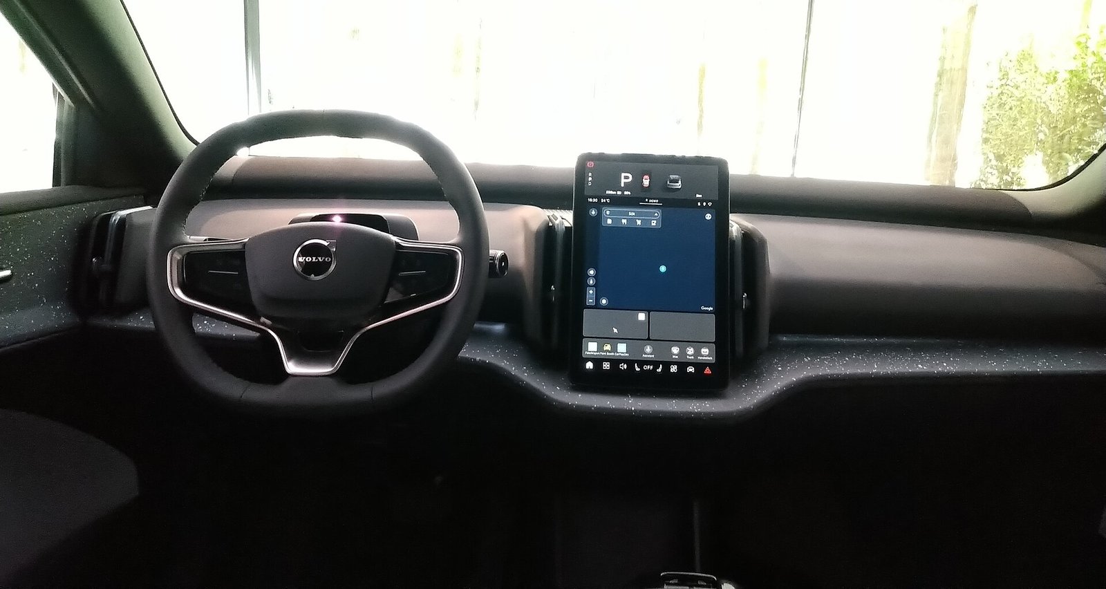 Volvo EX30 utastér és középső kijelző